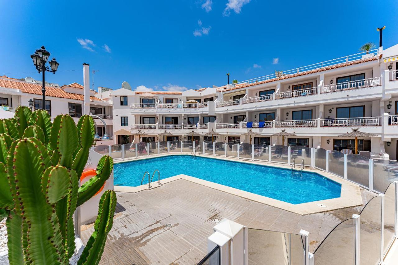 Pretty 1B Apartment In Diamantes 2, Heated Pool Лос Кристианос Екстериор снимка