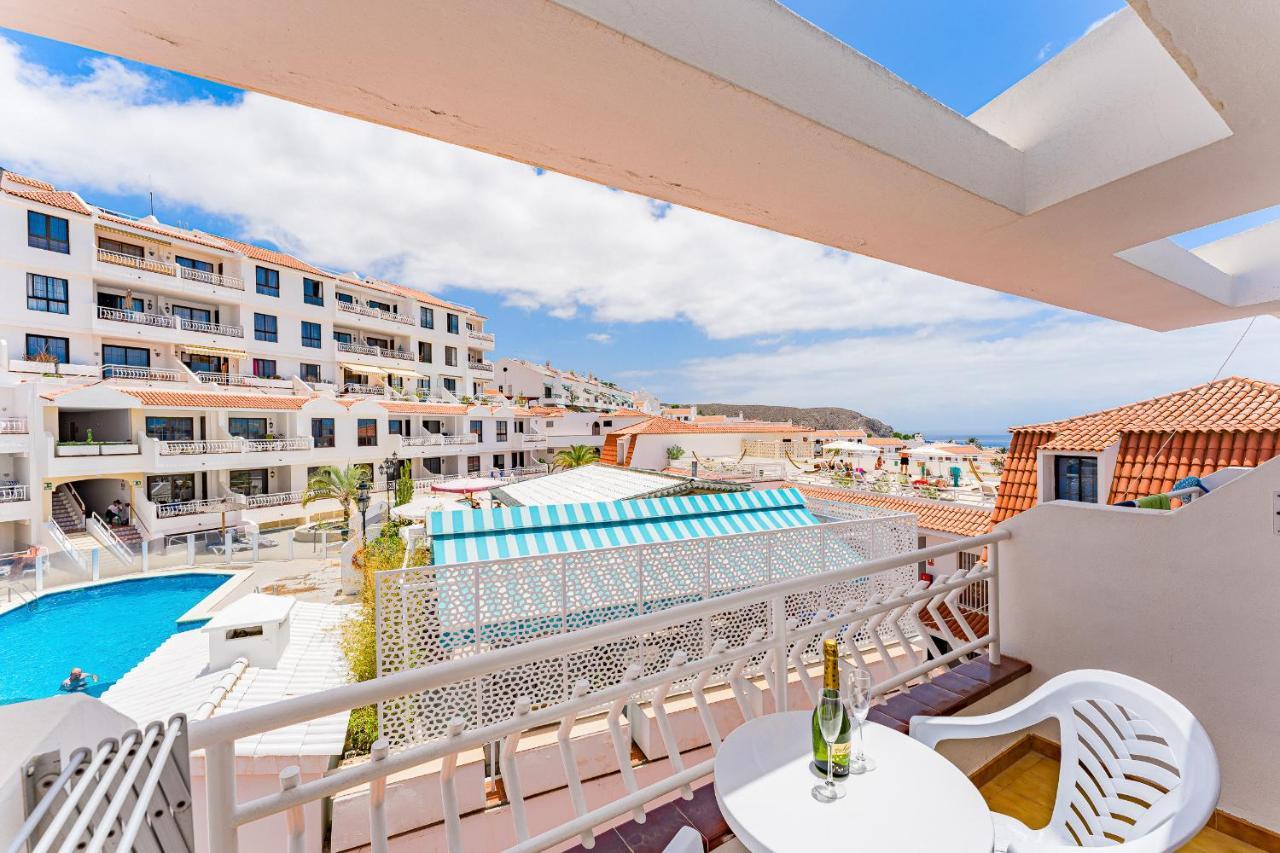 Pretty 1B Apartment In Diamantes 2, Heated Pool Лос Кристианос Екстериор снимка